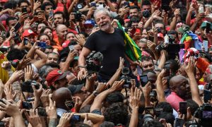 Lula apresenta melhora em sua imagem política, aponta pesquisa