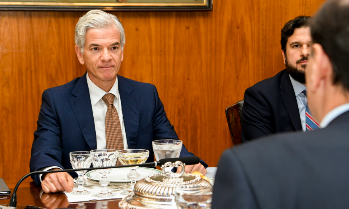 Em evento na Hungria, governo brasileiro prega religião como política de Estado