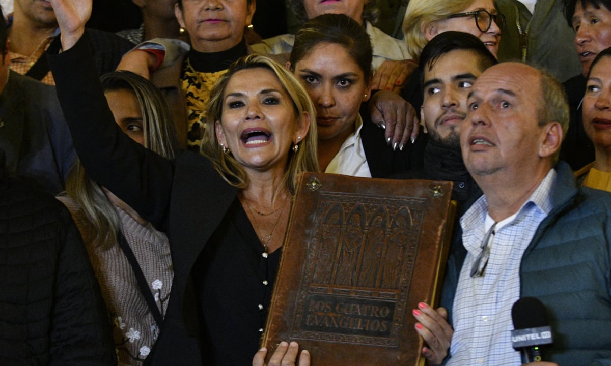 Ex-senadora e presidente autodeclarada da Bolívia, Jeanine Añez.
Foto: Aizar RALDES / AFP 