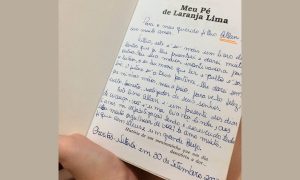 Livro perdido com dedicatória de mãe para filho viraliza