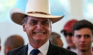 Os decretos para os armamentistas brasileiros visam interesses ruralistas