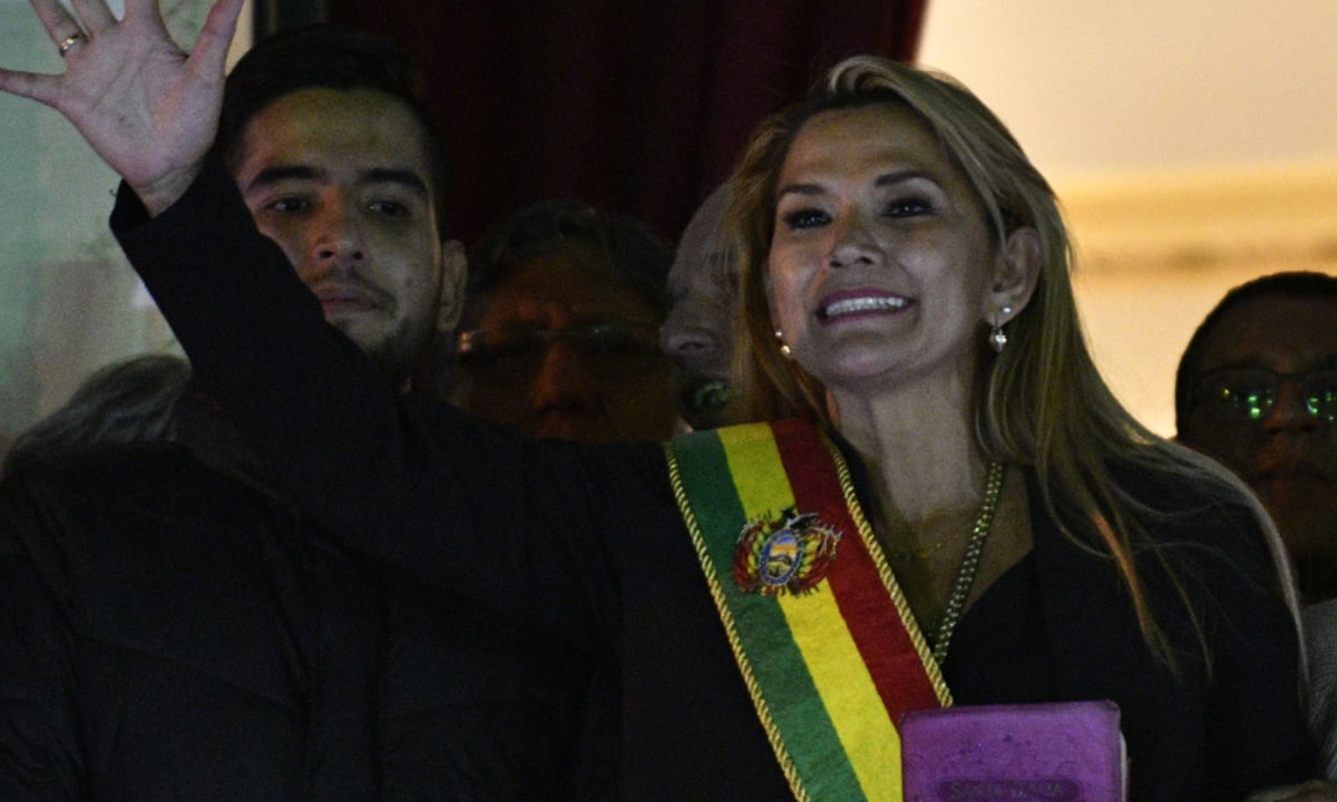 Jeanine Añez, presidente interina da Bolívia. Foto: Aizar Raldes/AFP 