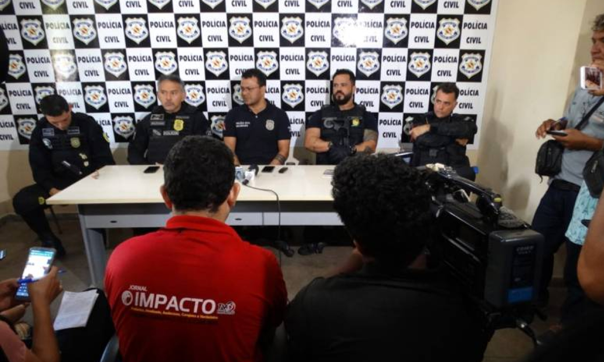 Policiais civis do Pará dão coletiva sobre prisão de brigadistas (Foto: Agência Pará) 