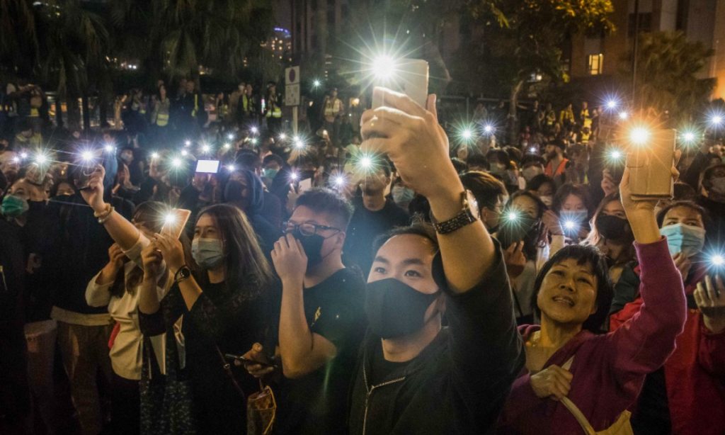Hong Kong: uma eleição irrelevante tornou-se trunfo para manifestantes