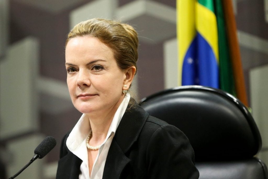 PT quer resolver ‘entraves regionais’ com PSB até o fim de janeiro