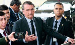 Bolsonaro ataca a imprensa de novo: “Jornalistas são raça em extinção”