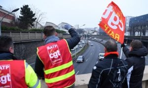 França tem dia de greve geral contra reforma da Previdência