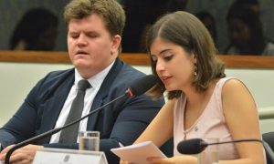 Tabata Amaral: “Futuro não será promissor sem mudança drástica no MEC”