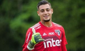 Acusado de agredir a esposa, goleiro do São Paulo é preso nos EUA