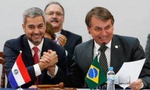 Bolsonaro: “Quero continuar presidente, não dá pra dar um golpe, não?”