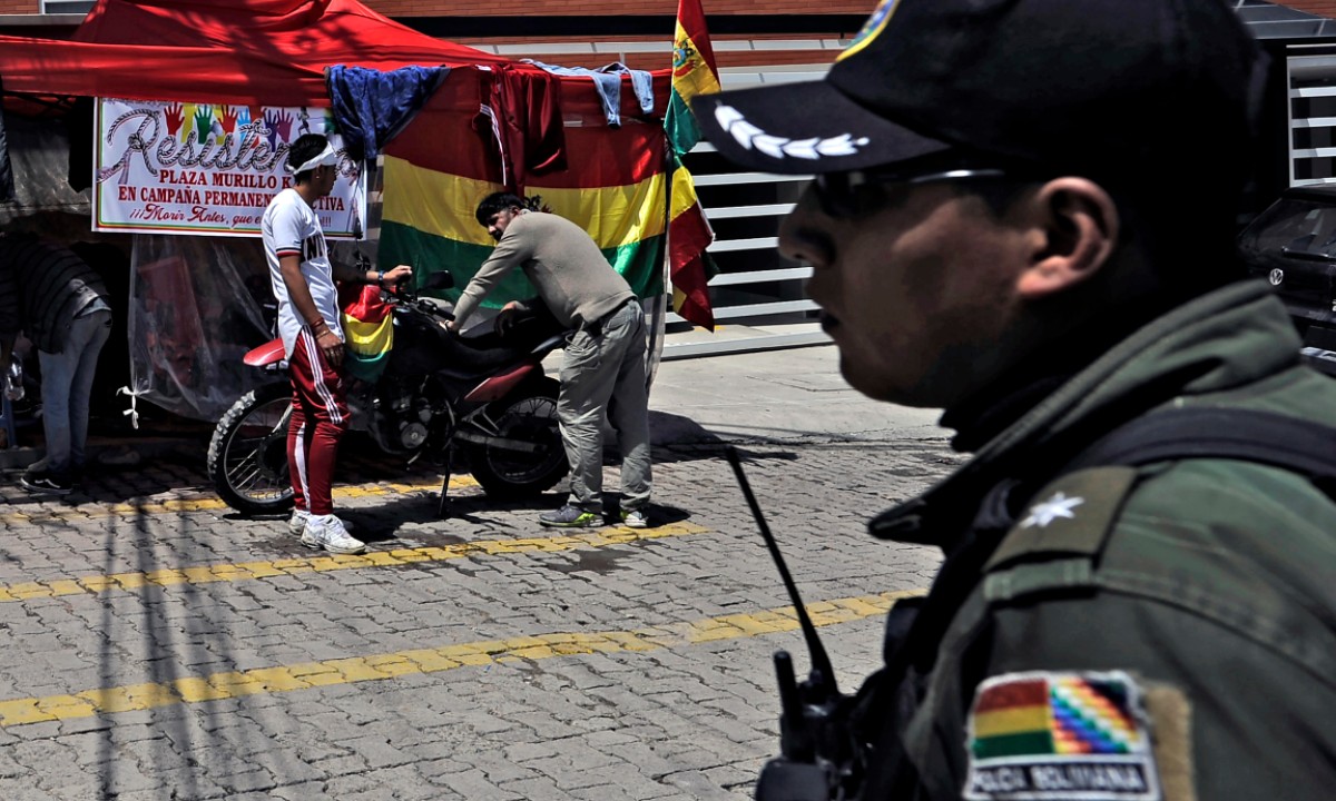 Bolívia expulsa diplomatas do México e da Espanha e Madri revida