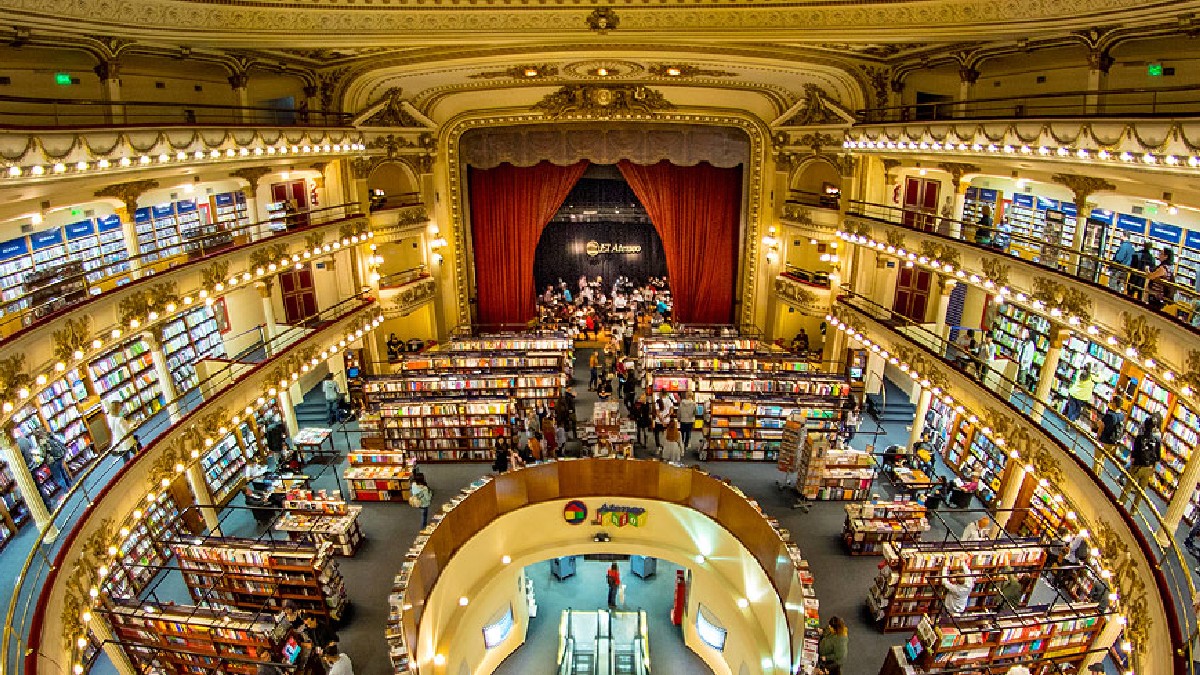 Embaixador mexicano renuncia a cargo após roubar livro na Argentina