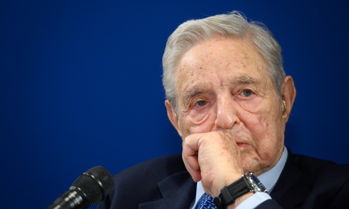 George Soros promete investir US$ 1 bilhão contra “ditadores”