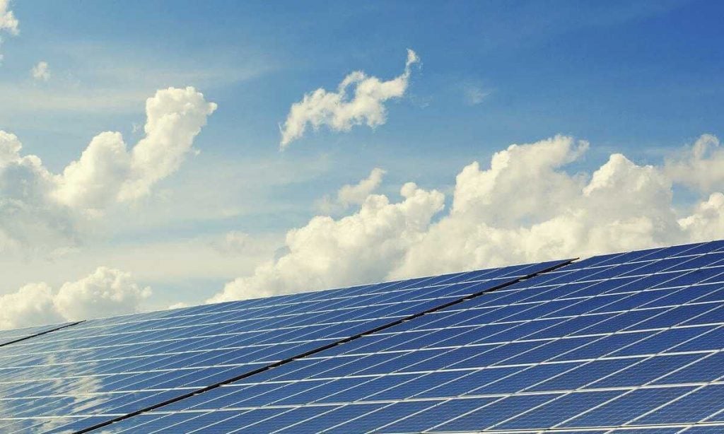 Lobbies à parte, apoio ao uso de energia solar ganha adeptos no Brasil