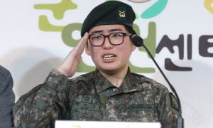 Exército sul-coreano expulsa militar que passou por transição de gênero