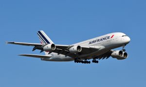 Air France e Lufthansa suspendem voos para Irã e Iraque