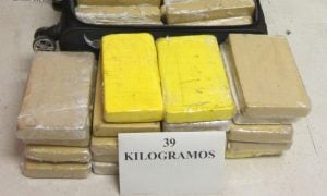 PF bloqueia bens de investigado por transportar cocaína em avião da FAB