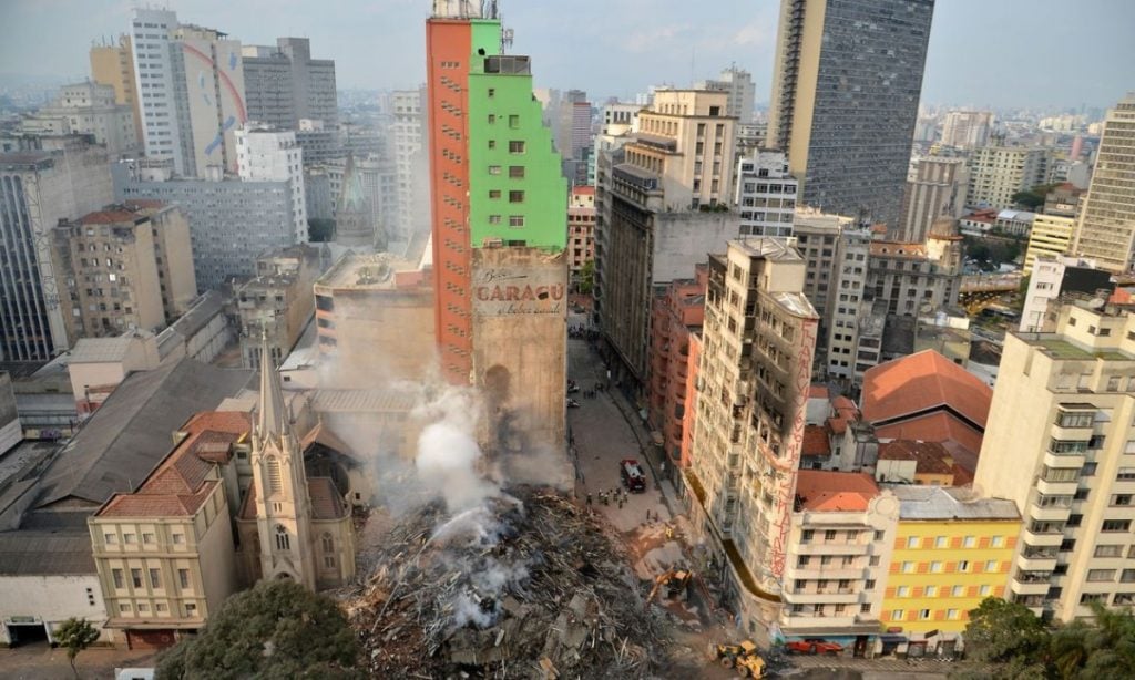 Terreno de prédio que desabou em SP terá moradia popular