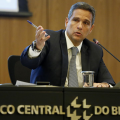 Presidente do BC contraria Bolsonaro: ‘não é verdade’ que bancos perdem dinheiro com Pix