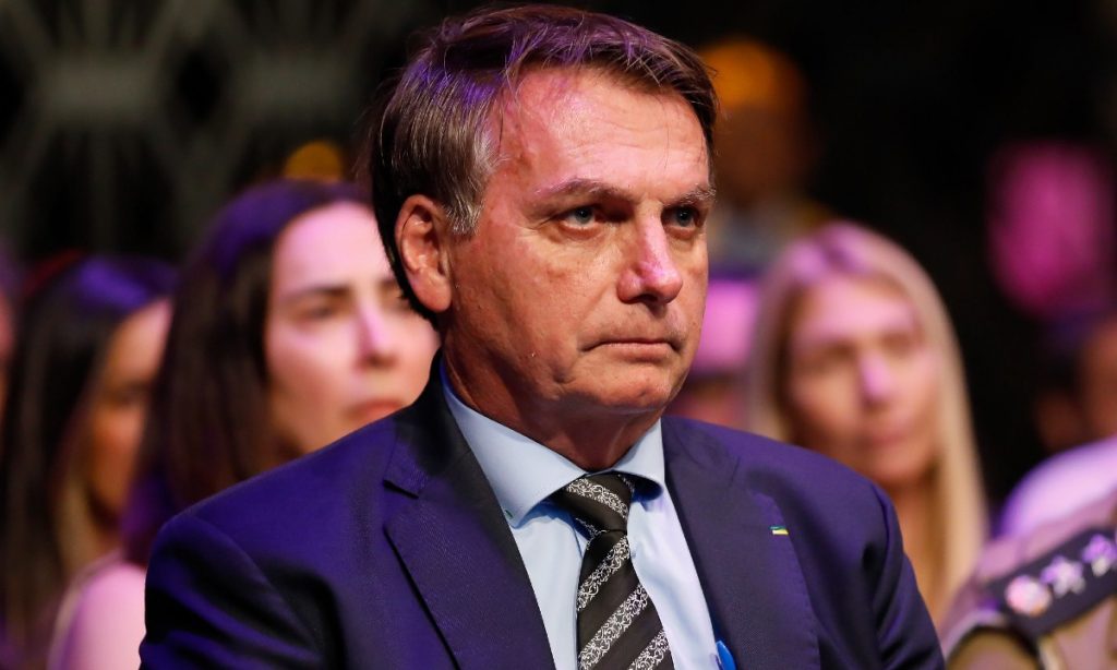 Por coronavírus, Bolsonaro suspende viagens à Europa