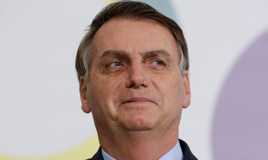 Bolsonaro faz acusações sexistas contra jornalista: “Queria dar o furo contra mim”