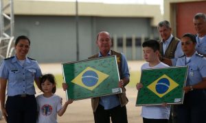 Coronavírus: brasileiros deixam quarentena na Base Aérea de Anápolis
