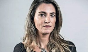 Desembargador acolhe defesa de Bolsonaro contra ofensa sexista a jornalista