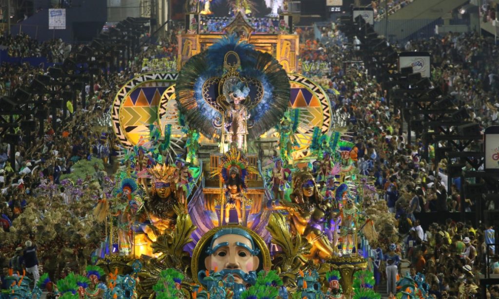 Sapucaí: Rio leva questões de gênero, políticas e religiosas para a avenida