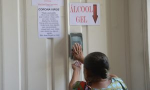 Coronavírus: casos no País chegam a 806, apontam secretarias de saúde