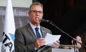 Ex-ministro de Bolsonaro e militar da reserva, Bento Albuquerque pede salário retroativo de R$ 332 mil
