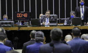 O papel do parlamento brasileiro diante do risco fascista
