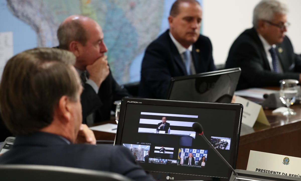 Em reunião tensa, Doria fala em processar governo e Bolsonaro ataca o tucano