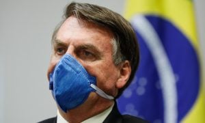 Segurança de Bolsonaro é internado em estado grave com coronavírus