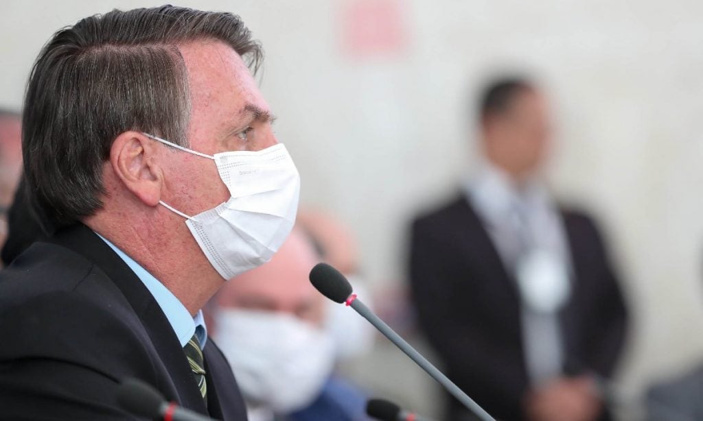 Crise do coronavírus deve provocar demissões. Bolsonaro sobrevive?