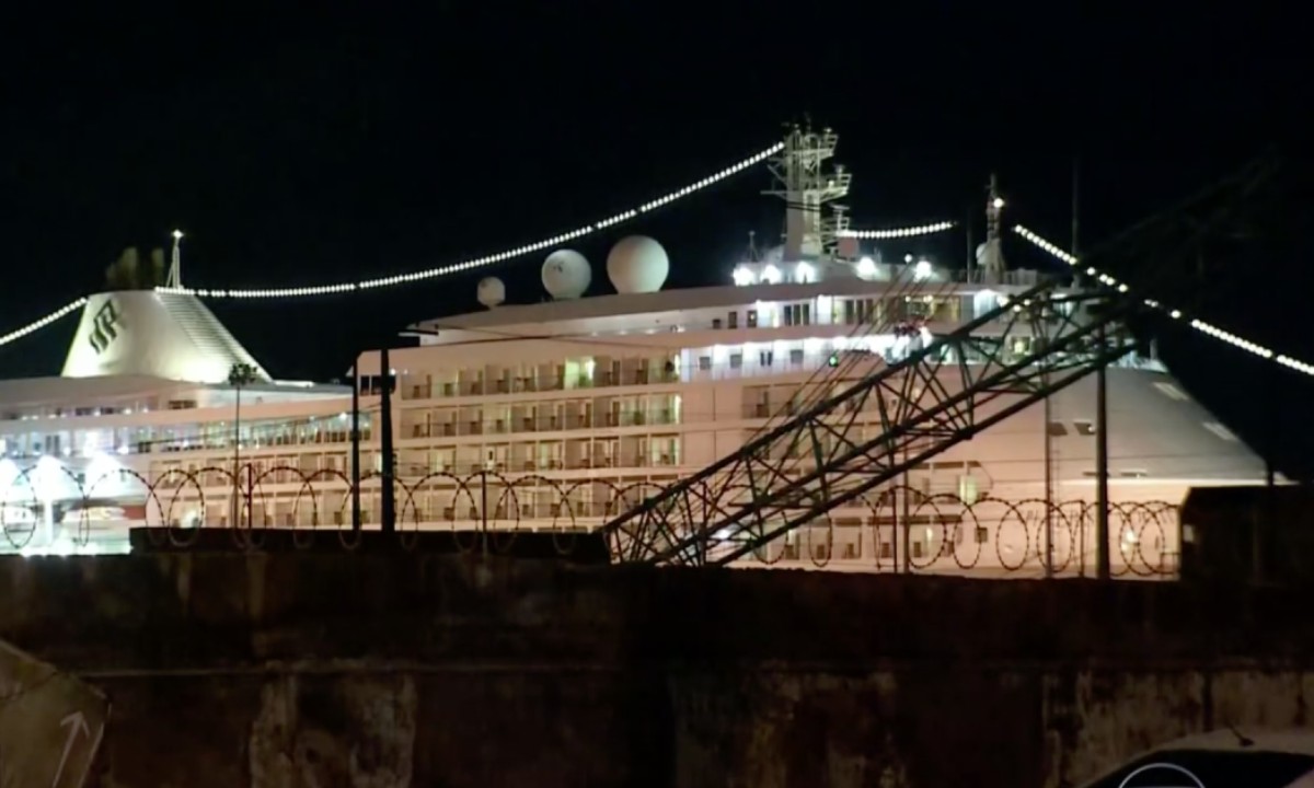 Navio atracado no Recife é isolado após paciente apresentar sintomas de coronavírus