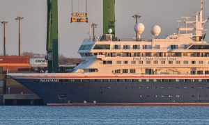 Cruzeiro britânico afetado por coronavírus atraca em Cuba