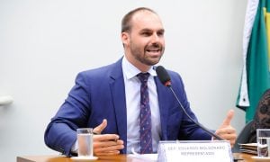 Eduardo Bolsonaro diz que crítica de embaixador chinês é 'descabida'