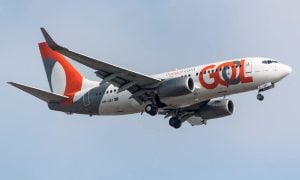 TST manda a Gol reintegrar comissária que confirmou ter HIV durante o aviso-prévio