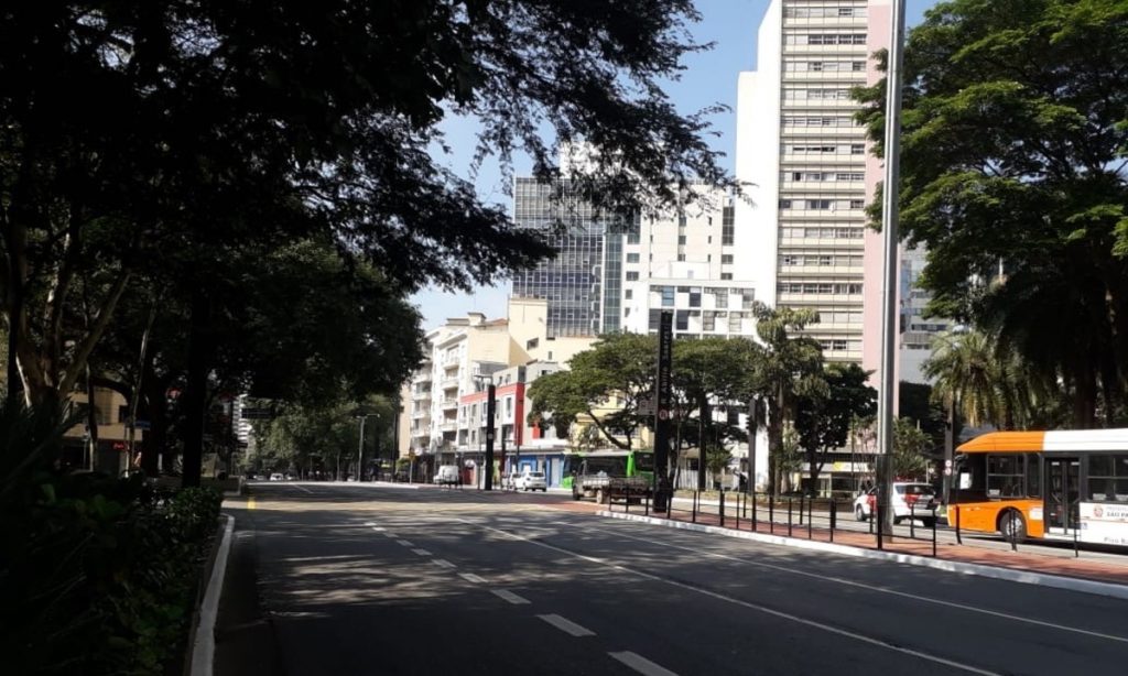 São Paulo permitirá a reabertura de concessionárias e escritórios nesta sexta