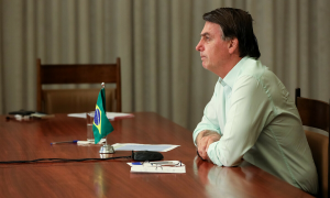 Bolsonaro tem 30 dias para mostrar exames de coronavírus, diz Câmara