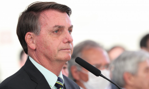 Moro “tem que comprovar” acusação grave no STF, diz Bolsonaro