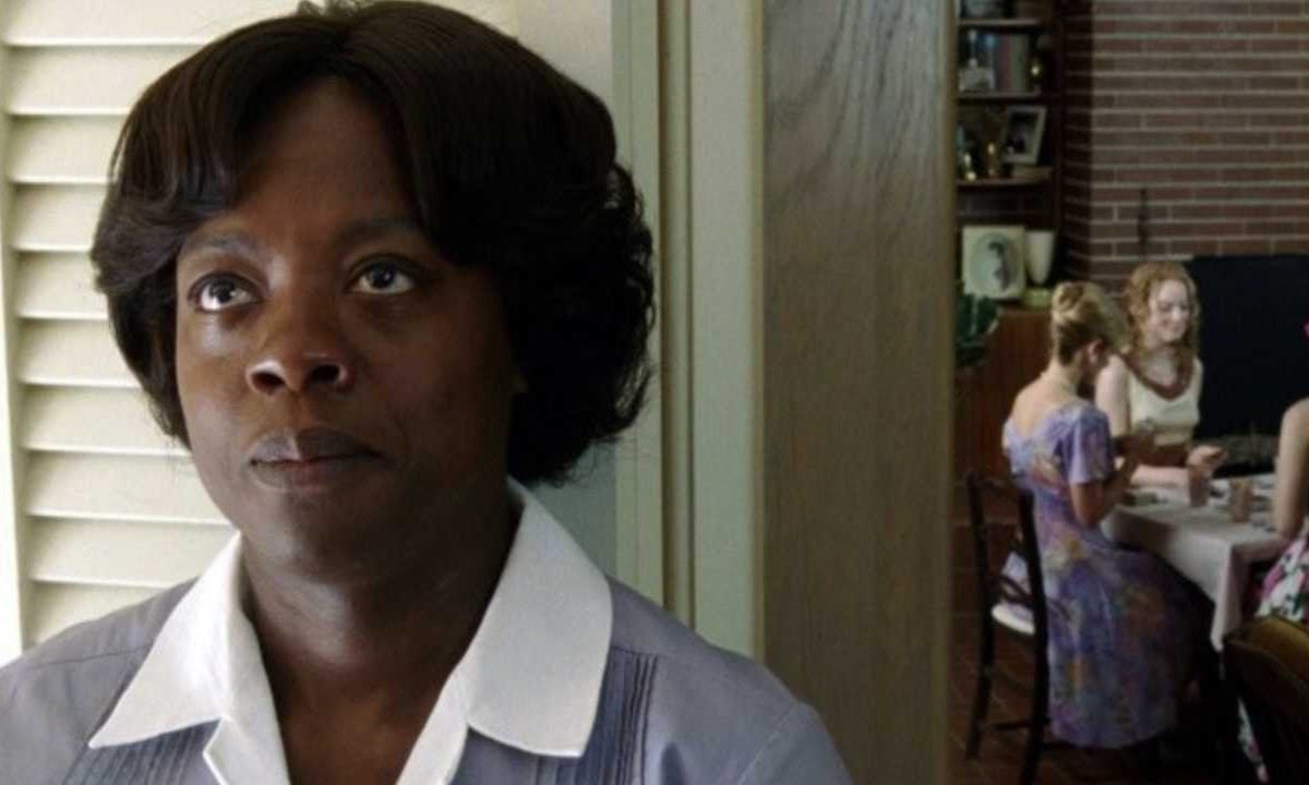 Imagem do filme “Histórias Cruzadas”, que conta histórias de mulheres negras trabalhando como domésticas  (Foto: Reprodução) 