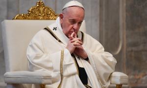 Papa Francisco reza para que o Brasil se livre do ódio, da intolerância e da violência
