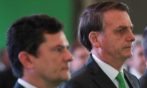 Saída de Moro do governo aumenta sua avaliação positiva e derruba a de Bolsonaro, diz pesquisa