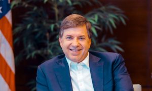 EUA dizem que não dificultaram envio de insumos para o Brasil