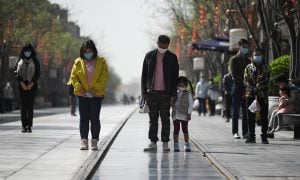 China tem primeiro dia sem mortes por coronavírus