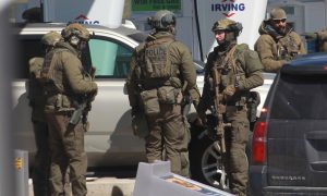 Homem mata pelo menos 16 pessoas no maior tiroteio na história do Canadá