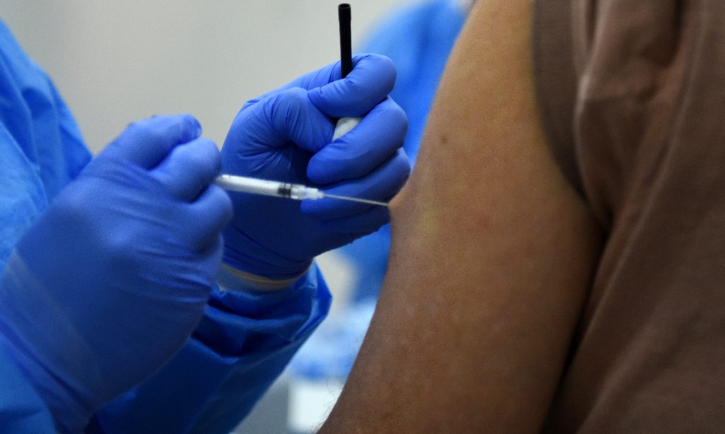 Companhia americana anuncia resultados positivos em vacina contra coronavírus
