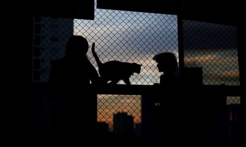 De prefeito a populares, defensores do fim do isolamento usam até carro de som para furar quarentena