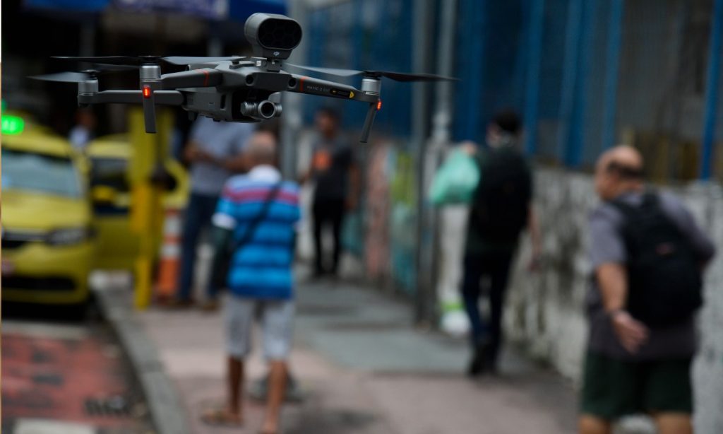 Crise, pandemia e a esquina da revolução